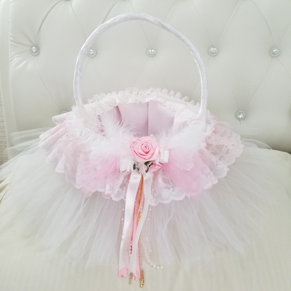 BettyDecor Shabby Chic Wedding basket